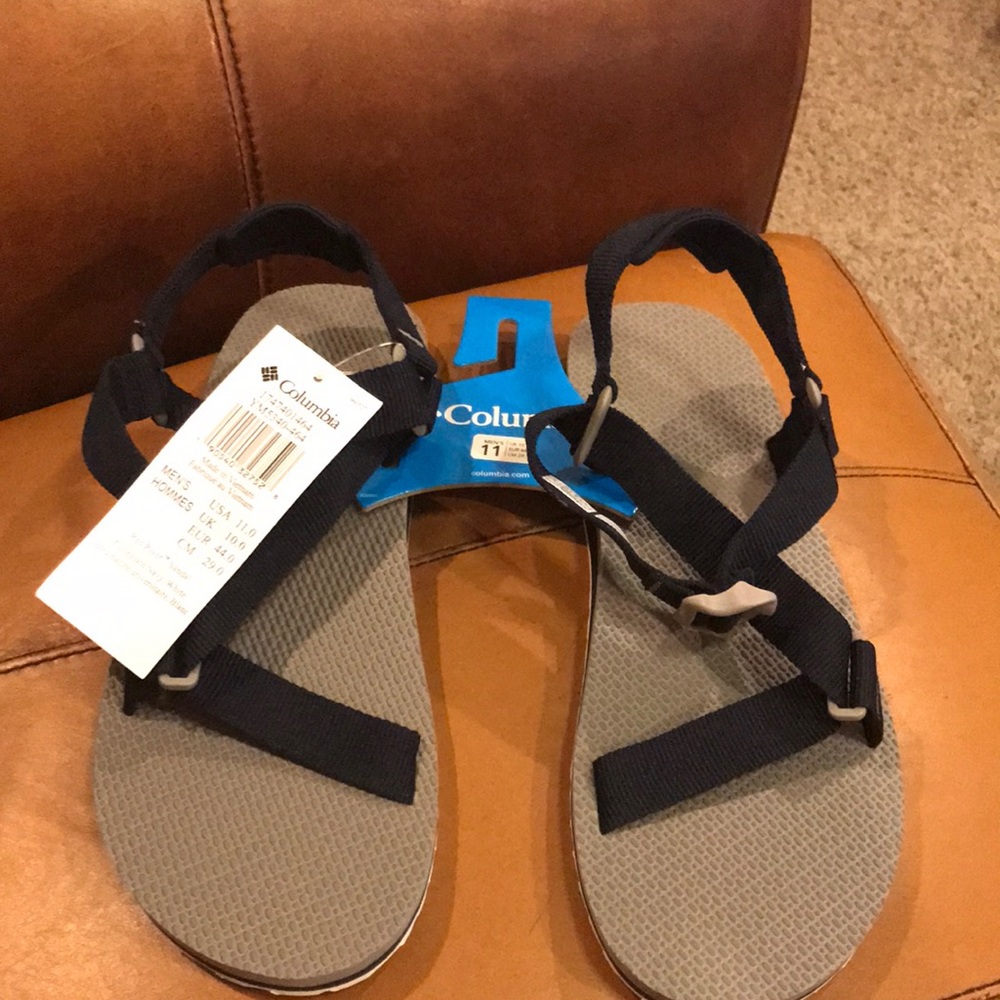 NWT Columbia Red River Men’s Sandals!!